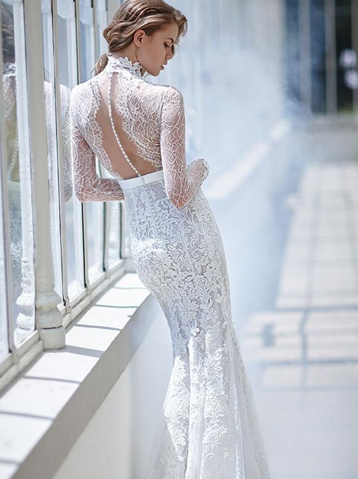 Can't wear nice dress with flat chest? Backless dress is too exposed to  wear? Nonexistent - Tina Bridal